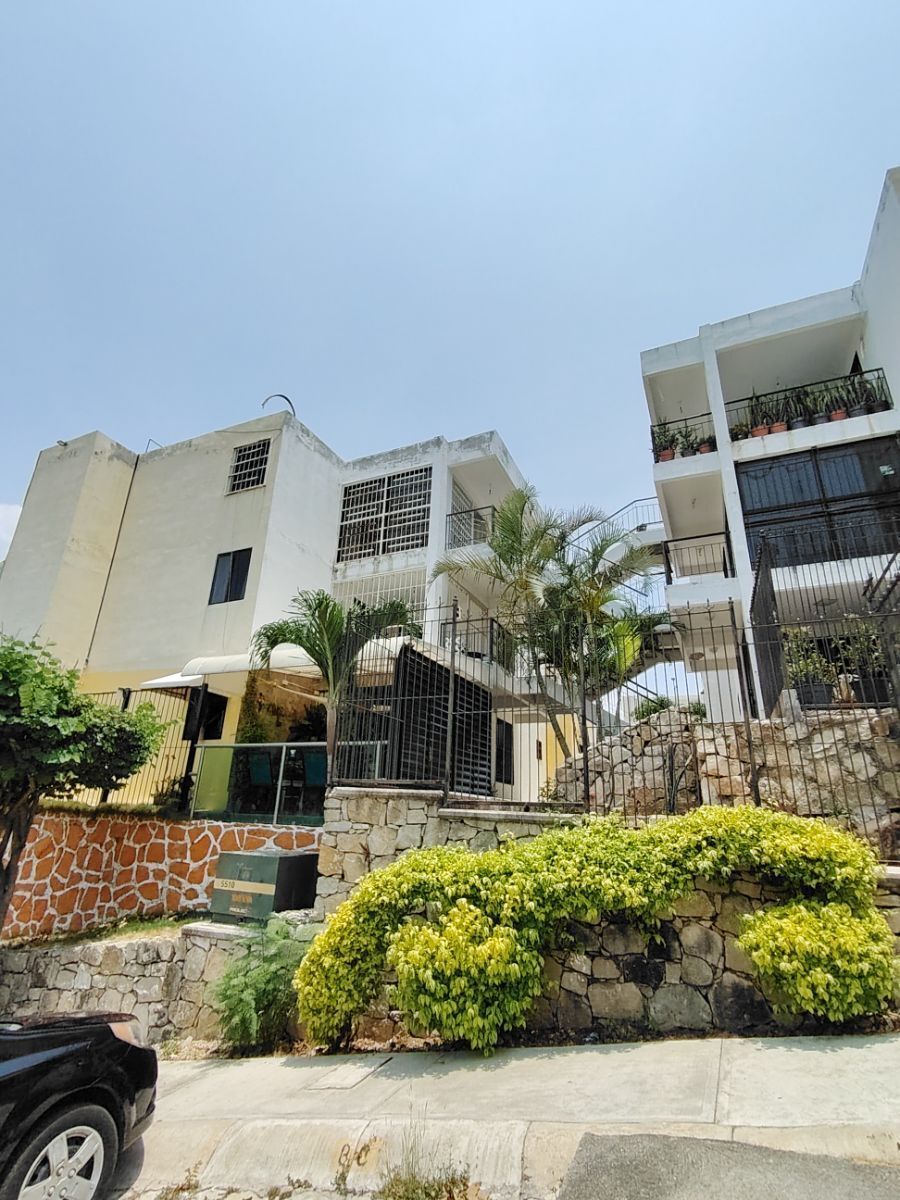 24 de 24: Edificio