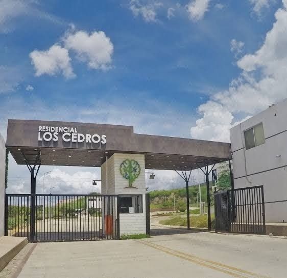 Últimos Lotes Disponibles - Fracc Los Cedros en La hacienda