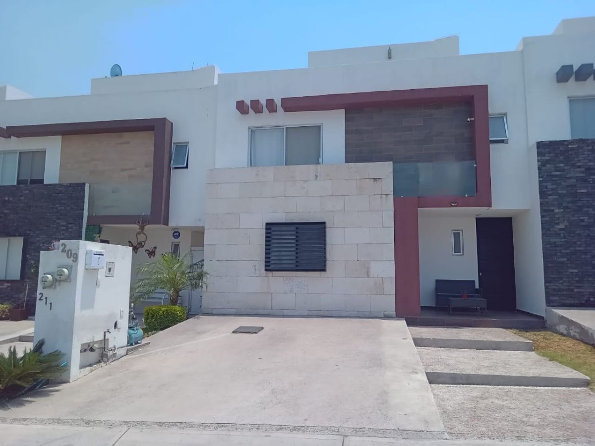 Casa en VENTA en Querétaro - foto 1