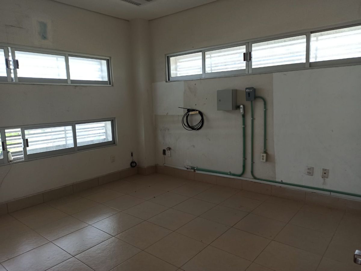 17 de 24: EDIFICIO EN VENTA SAHOP (zona norte poniente) Oficinas 