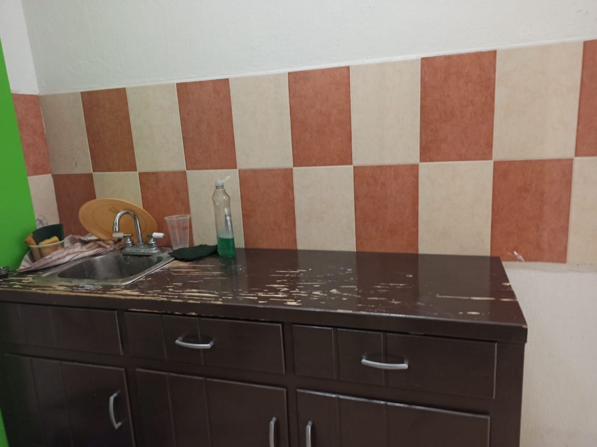 20 de 24: EDIFICIO EN VENTA SAHOP (zona norte poniente) Cocineta