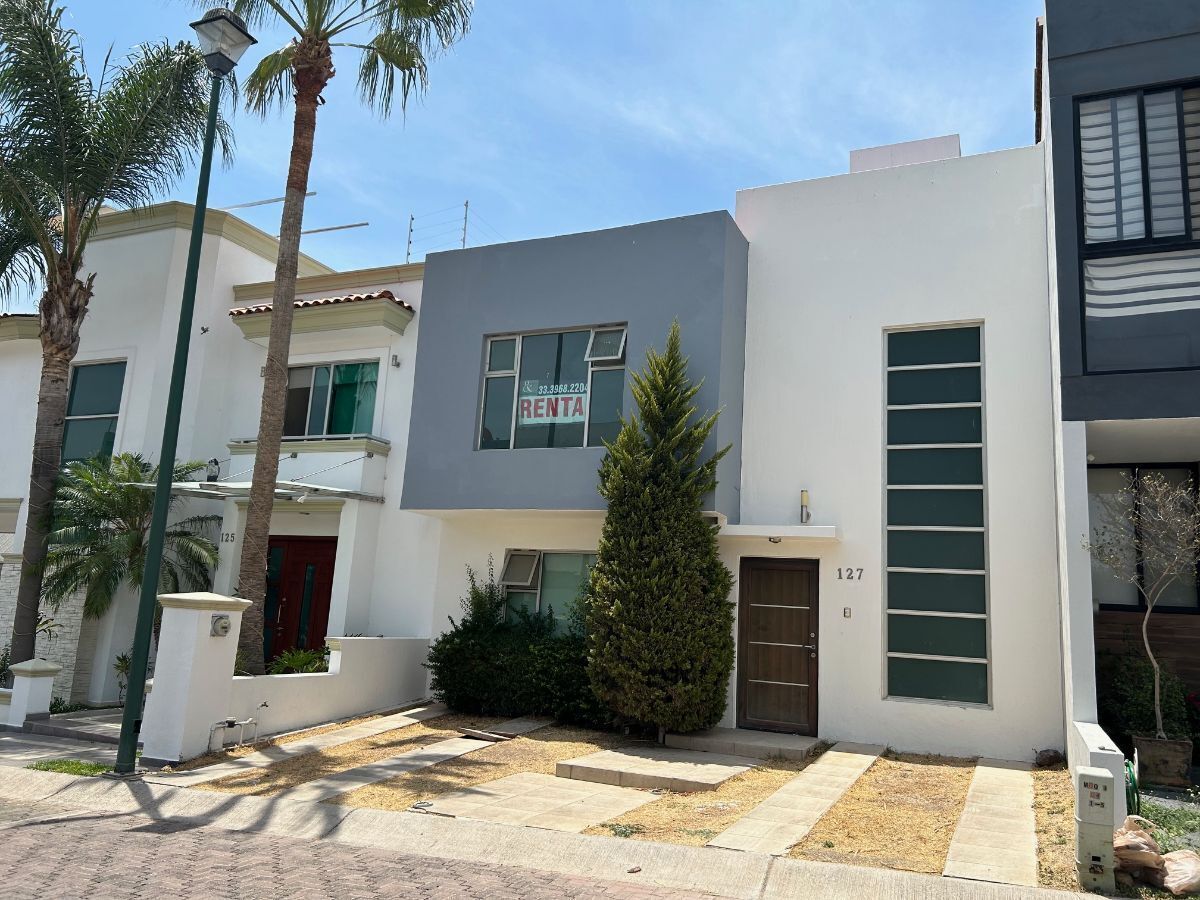 CASA NOS AMENDOEIRAS PARA ALUGAR, foto 1 de 6