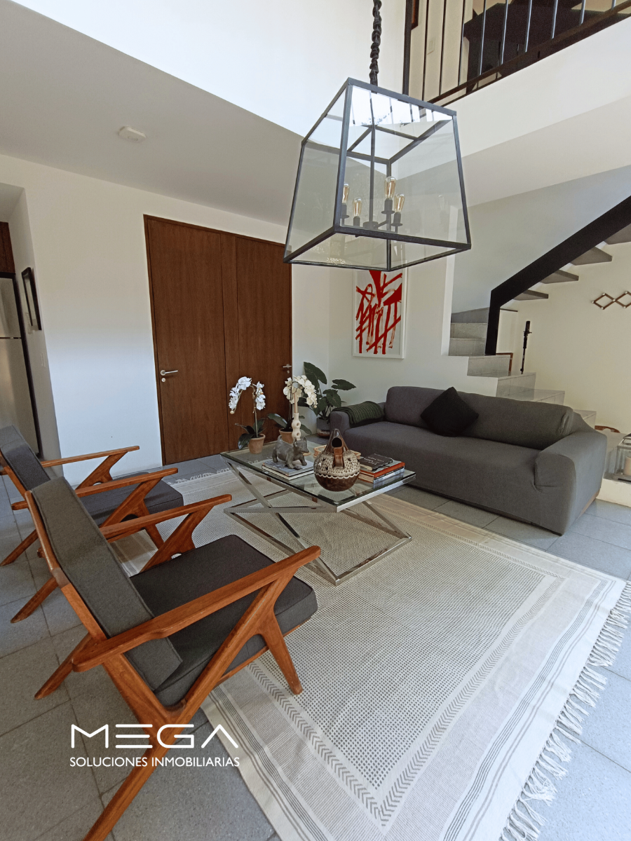 19 de 43: Sala del departamento