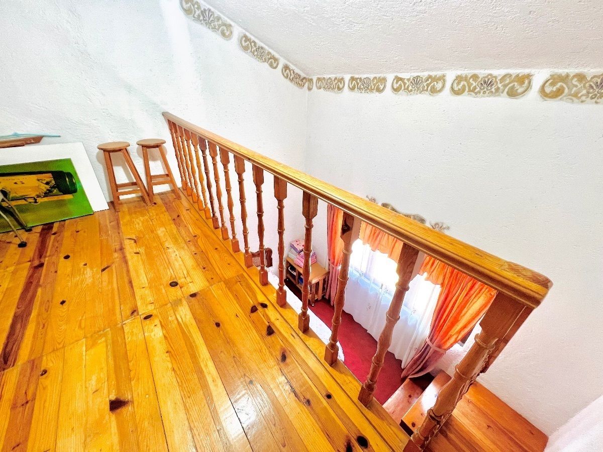 3 de 6: Tapanco de las recámaras