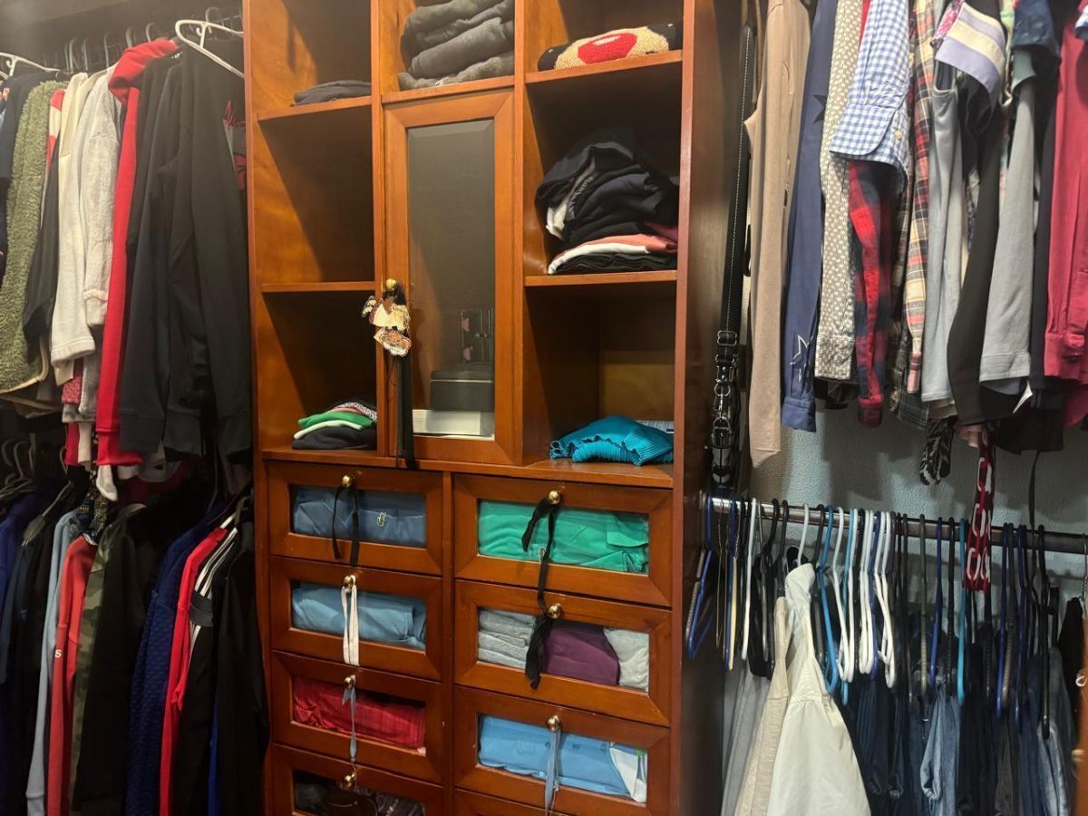 28 de 48: Vestidor recámara principal