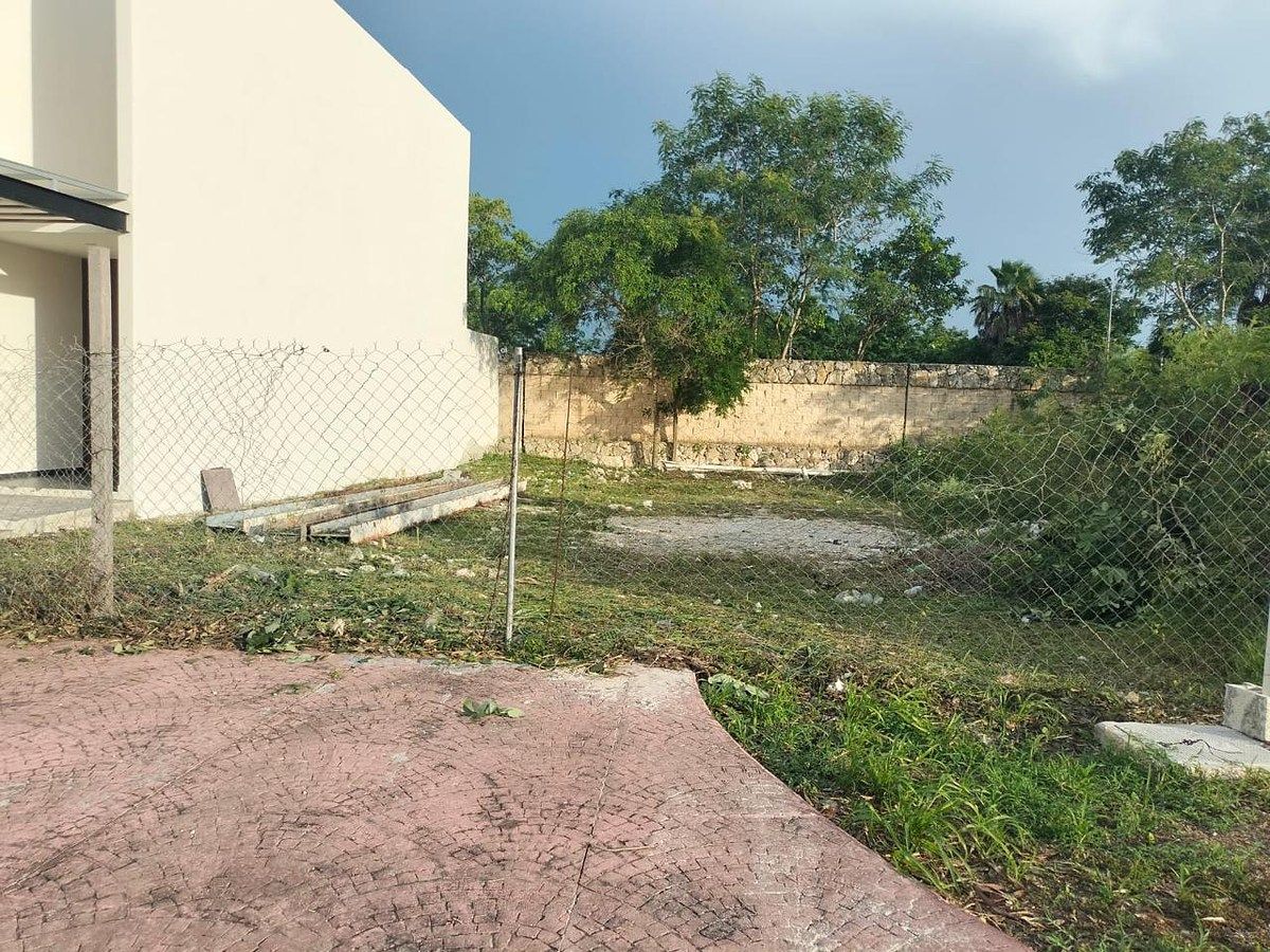 Lote bonito com vista para o lago na Privada Fogata Altozano Mérida, foto 1 de 9
