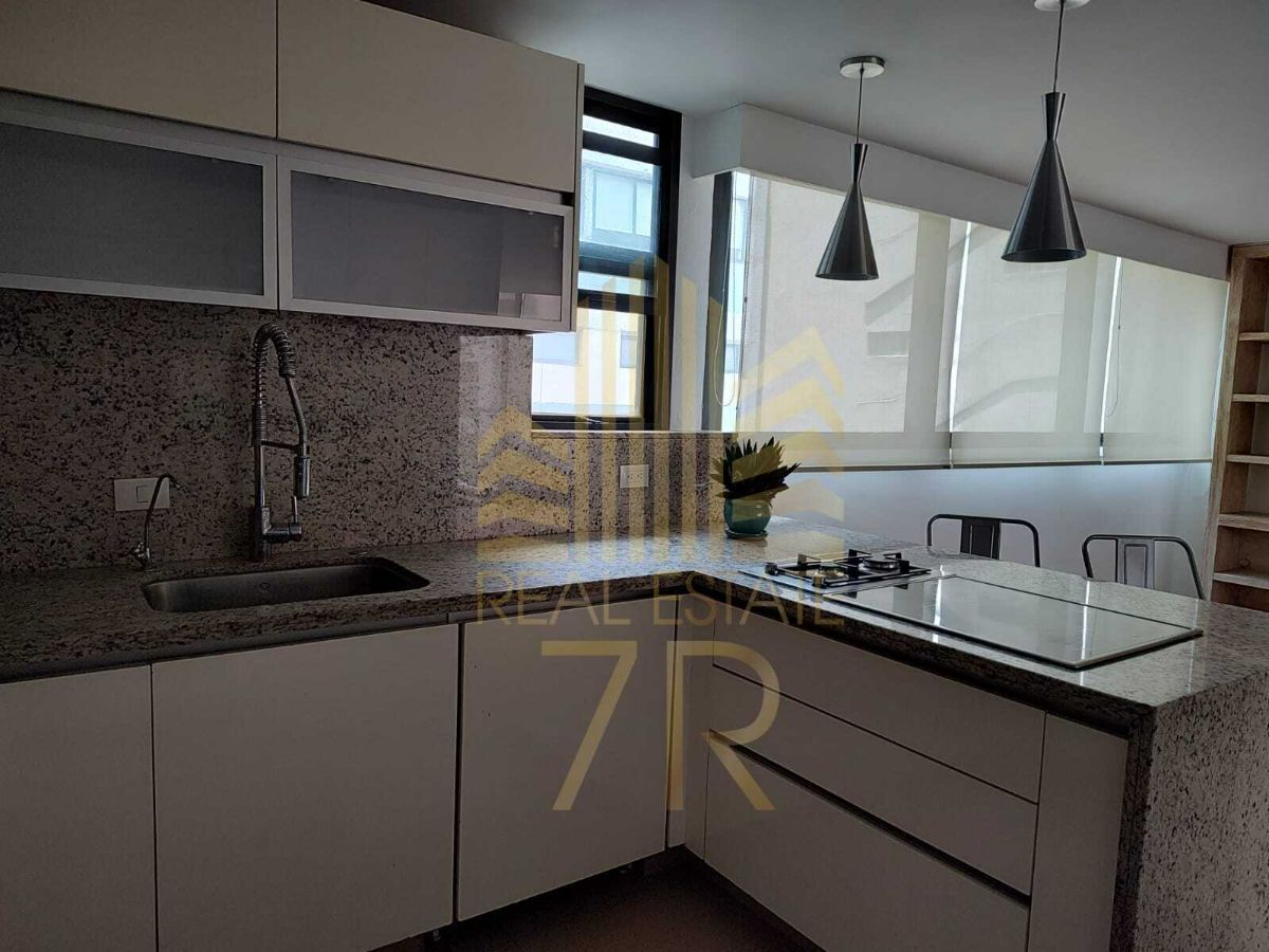 7 de 18: Cocina equipada