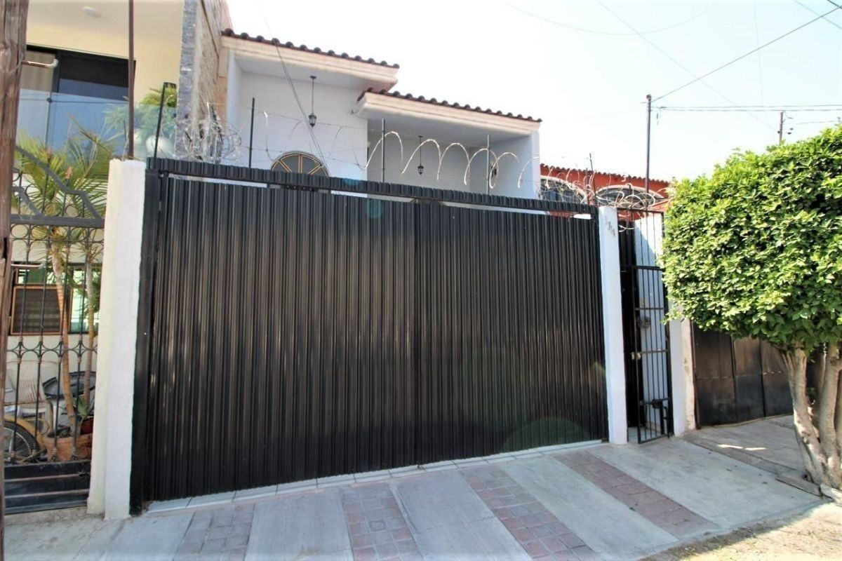 https://assets.easybroker.com/property_images/4520344/75759732/EB-QJ0344.jpeg?version=1717180267