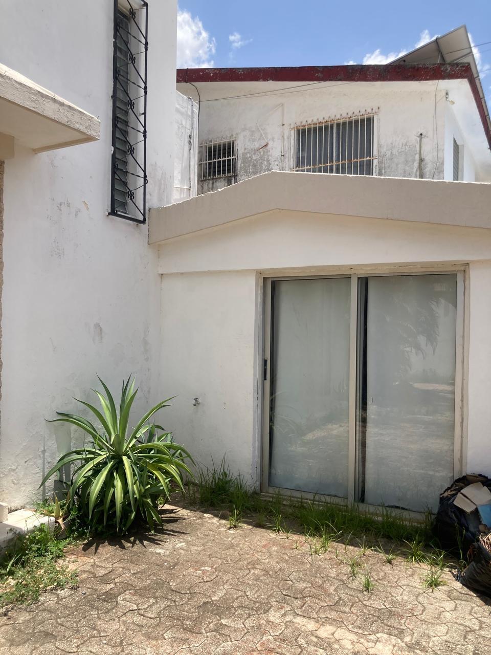 7 de 32: cuarto al frente de la casa