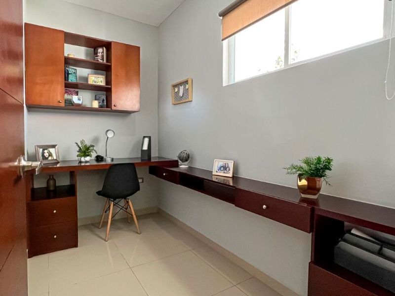 2 de 12: estudio-oficina en pb