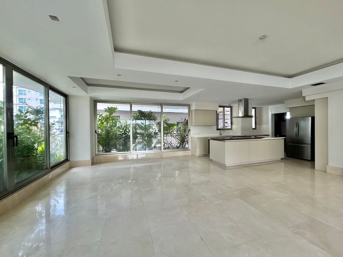 4 de 23: Sala comedor