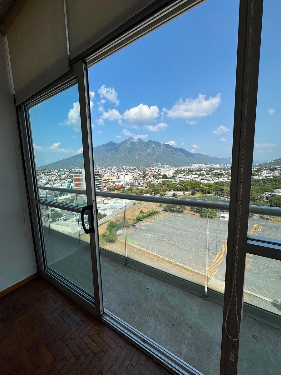 Apartment in Alfonso Reyes, Monterrey, photo 12 of 13