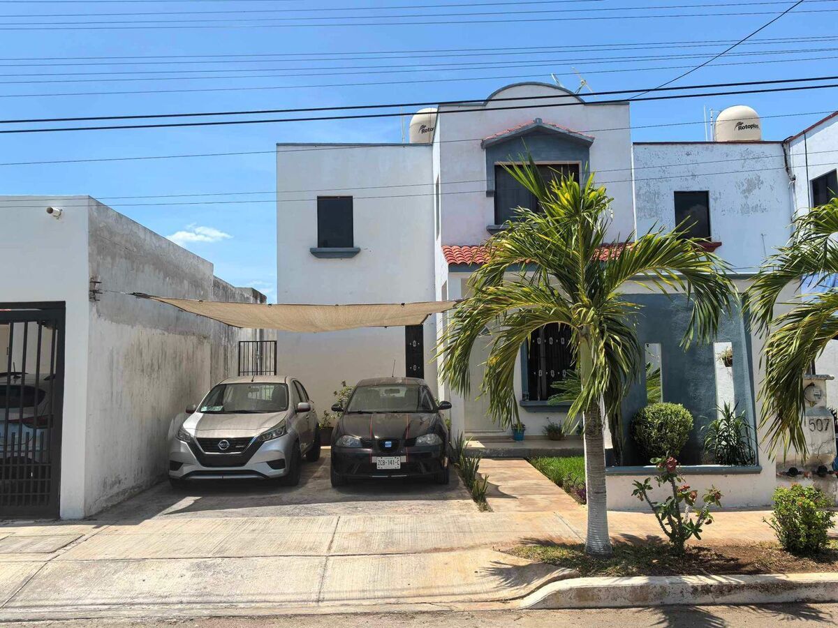 https://assets.easybroker.com/property_images/4523855/75833118/EB-QJ3855.jpg?version=1717444885