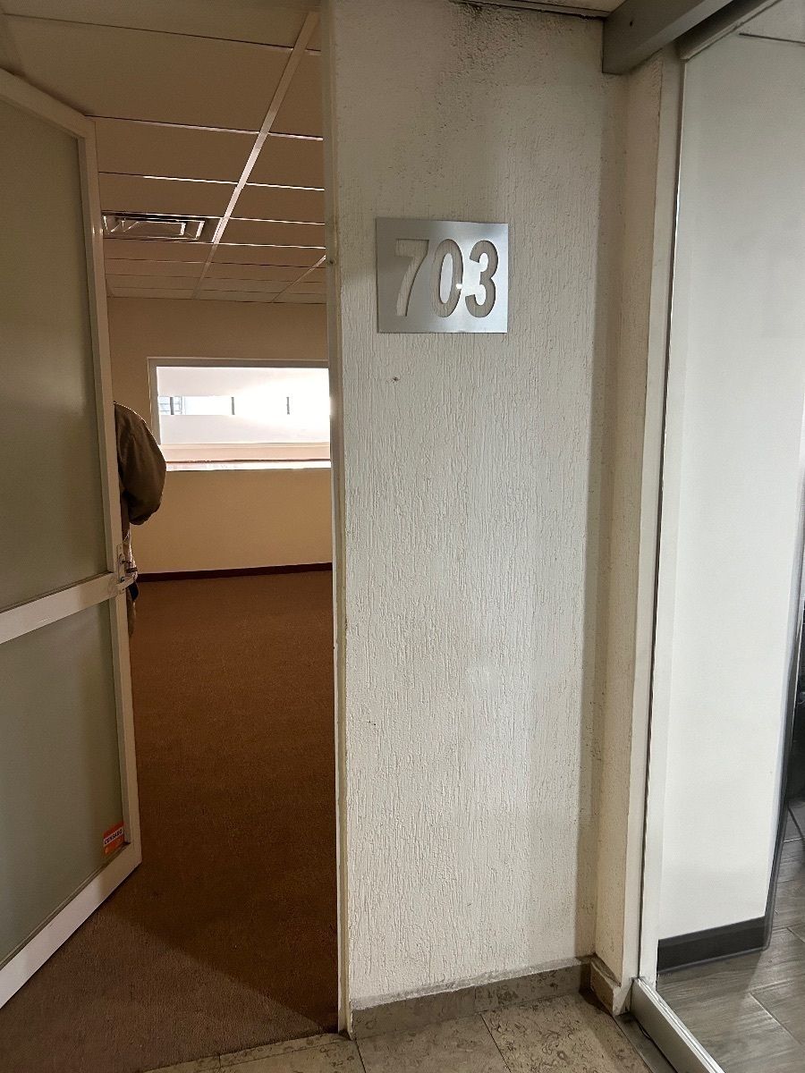 Oficina en Renta Acondicionada