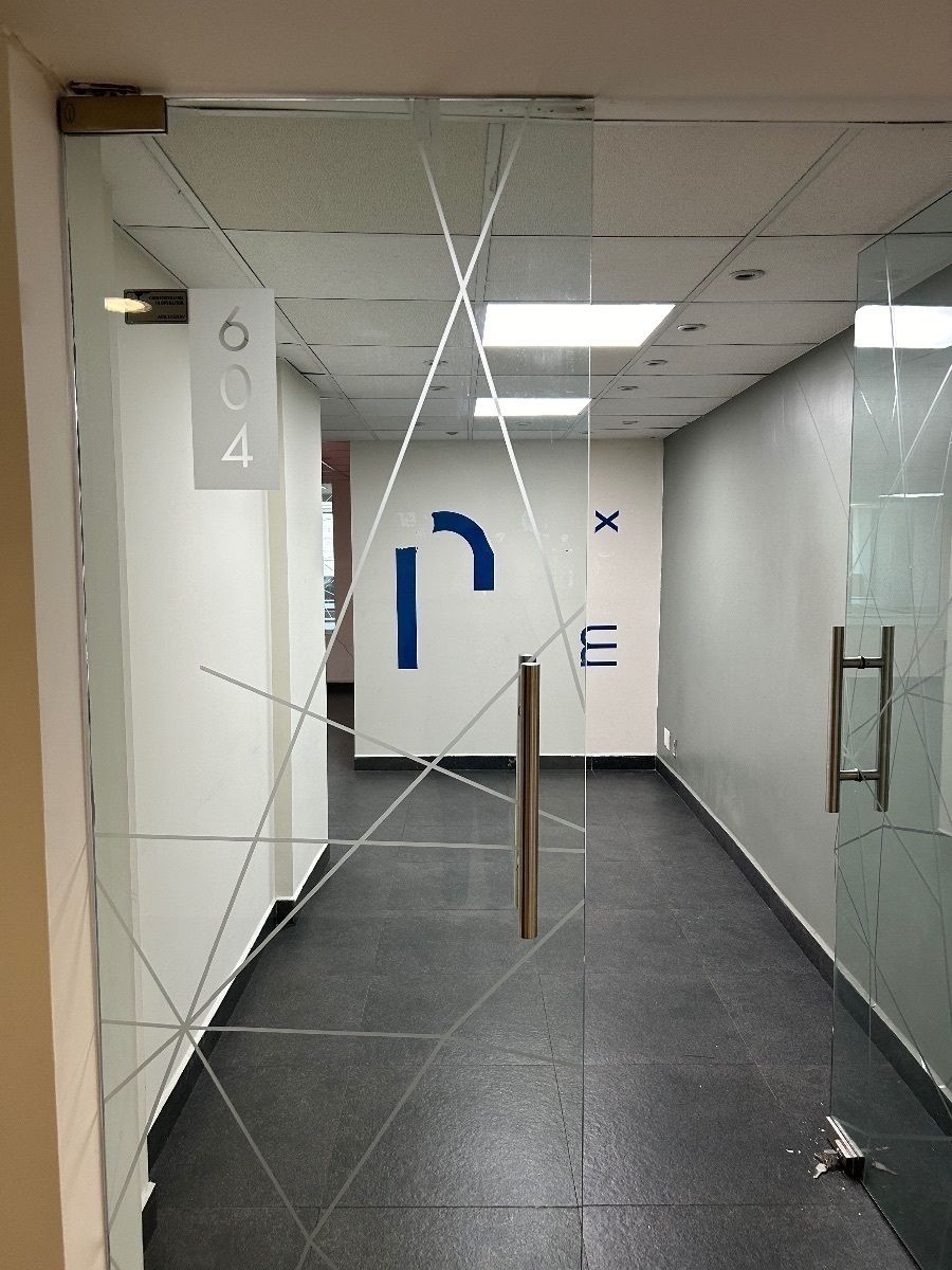 Oficina en Renta Acondicionada