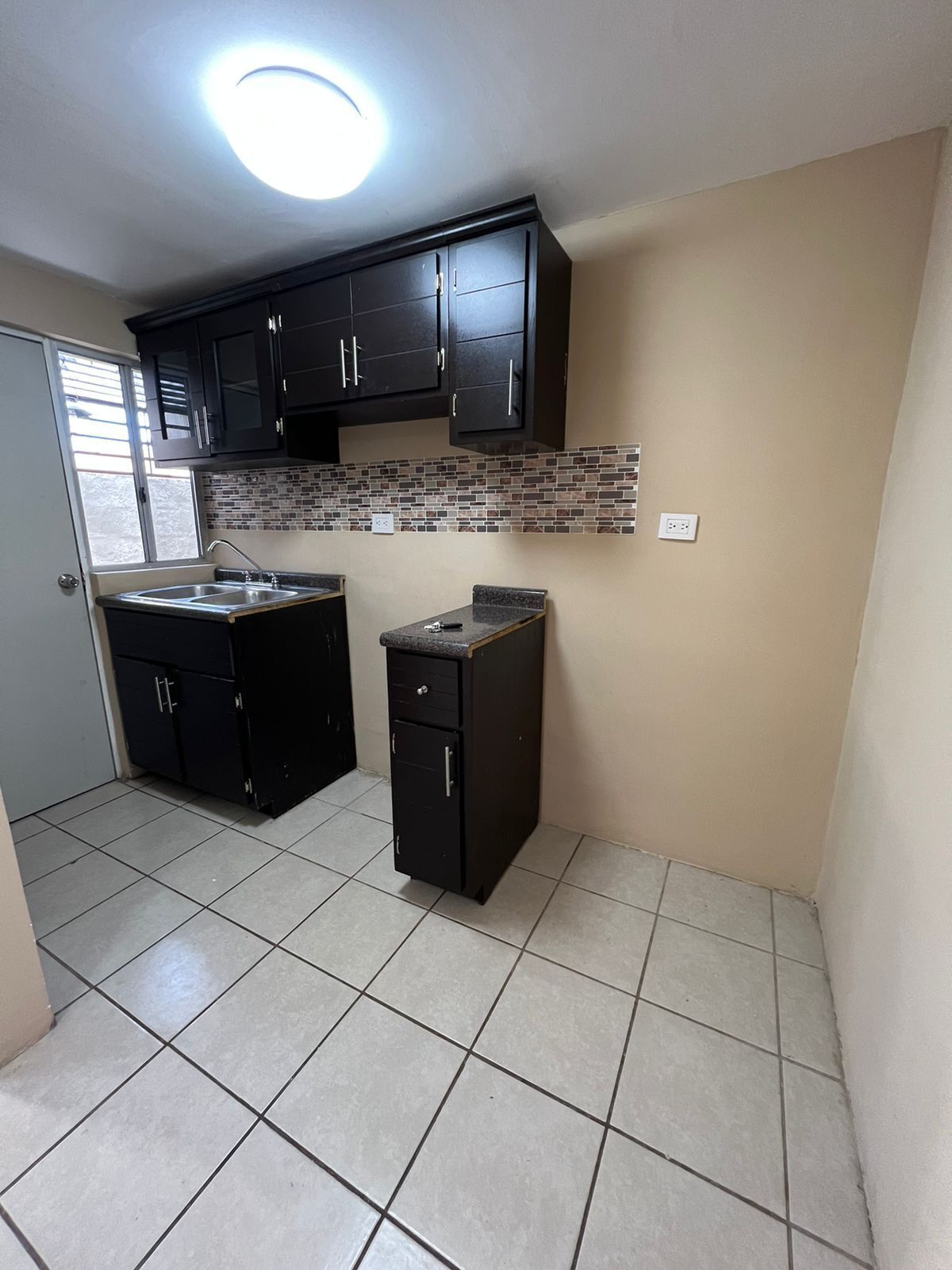 House in El Águila, Tijuana, photo 4 of 17