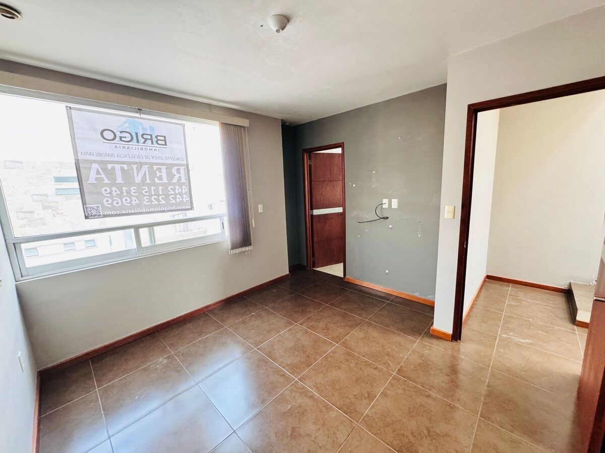 17 of 49: Recamara principal