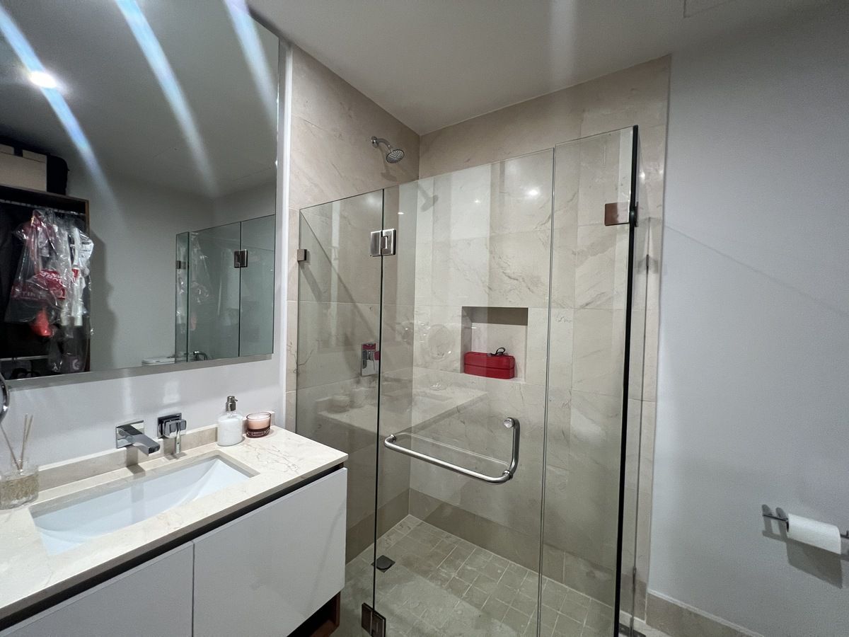 Baño completo Recámara secundaria