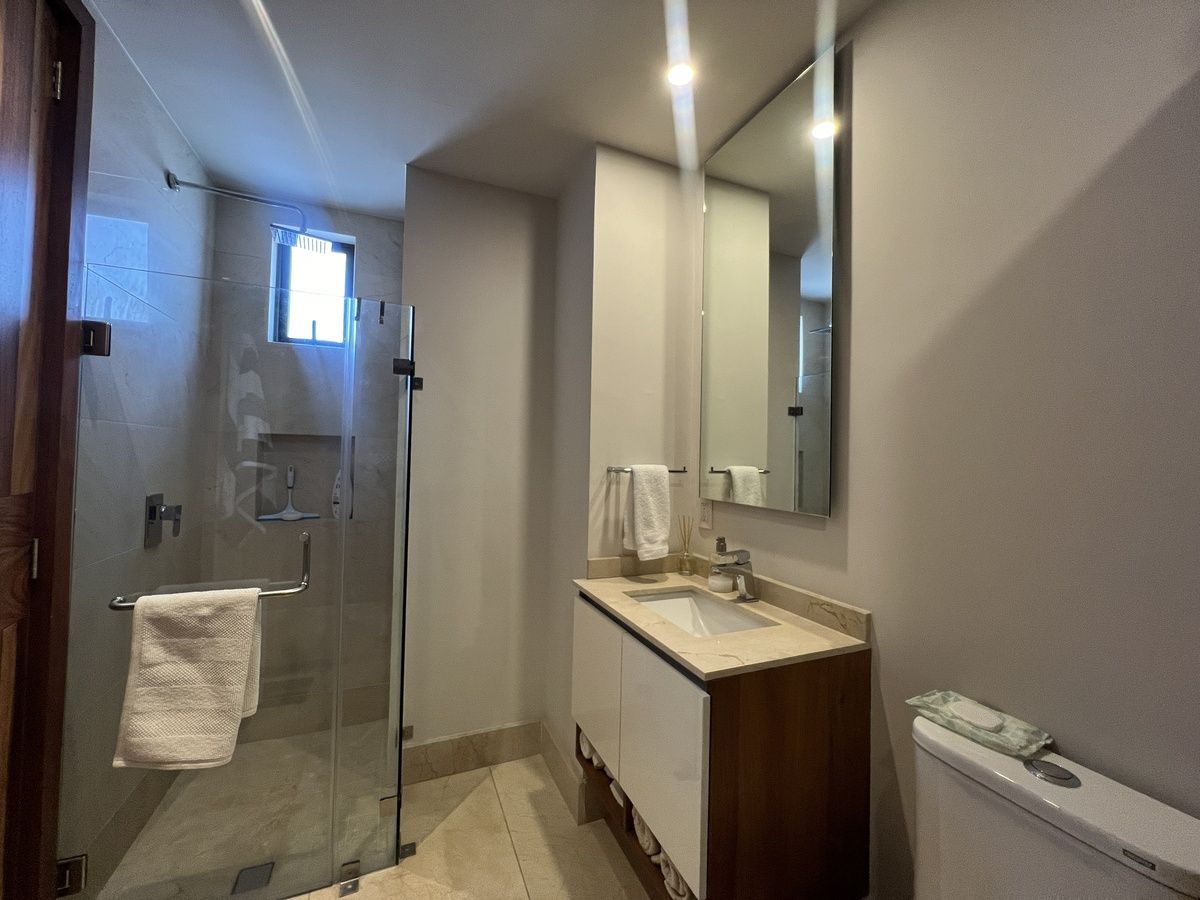 Baño completo Family Room