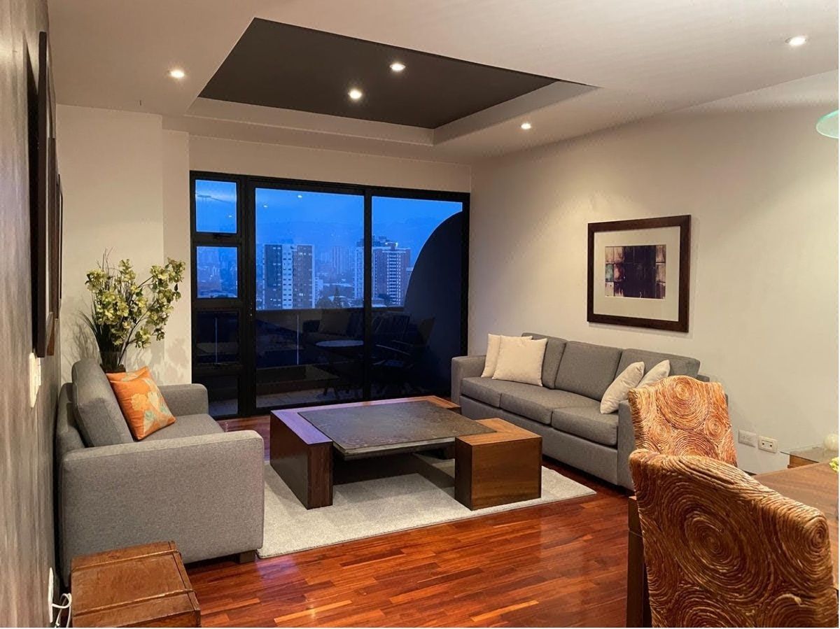 ALTOS DE SANTA CLARA / Apartamento Amueblado en zona 10, foto 1 de 22