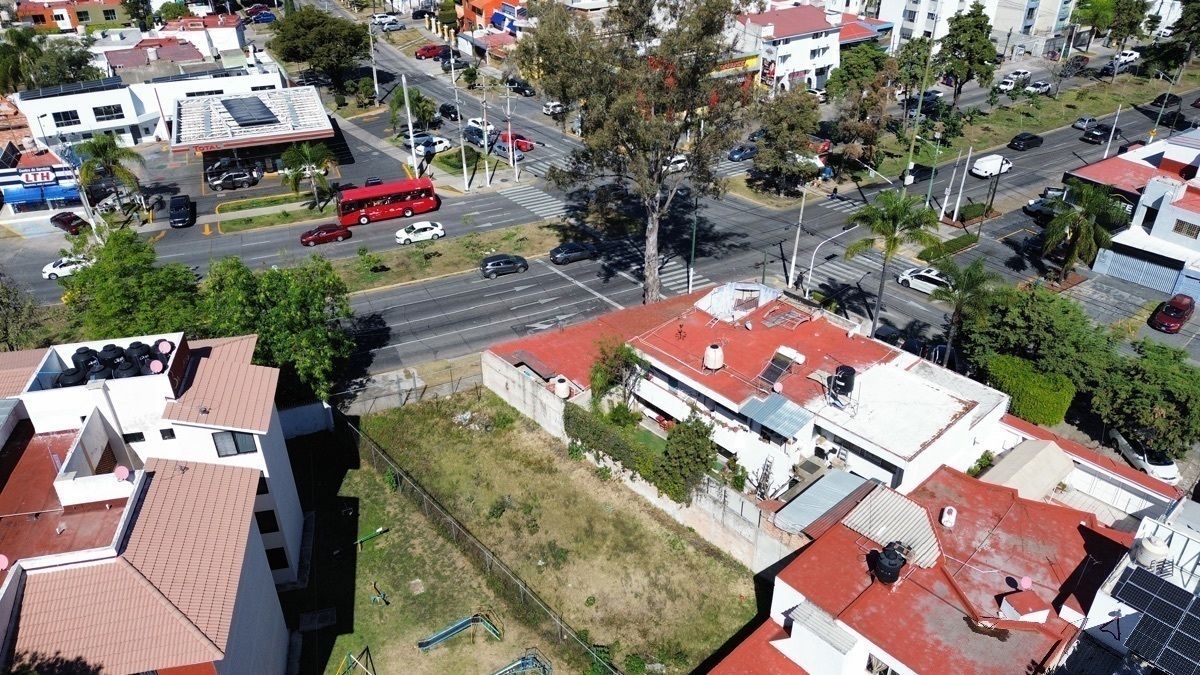 2 de 11: Terreno en venta en Col. La Estancia