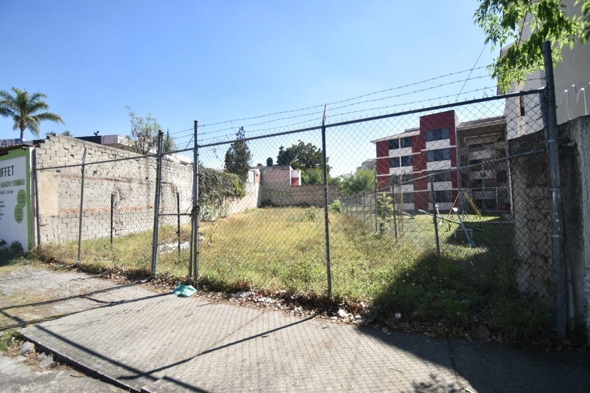 3 de 11: Terreno en venta en Col. La Estancia