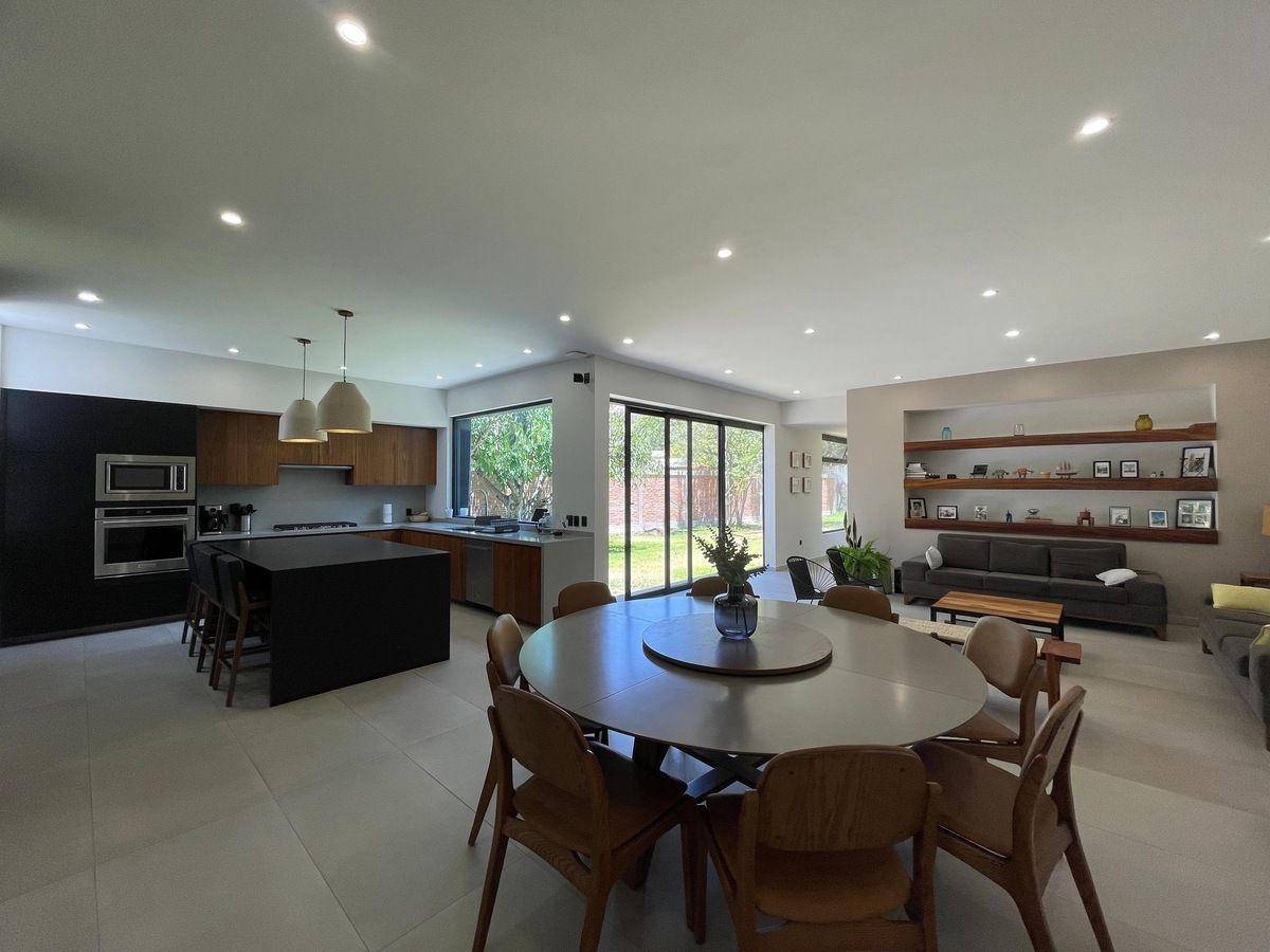 2 de 32: Casa en Venta en Fracc Los Gavilanes