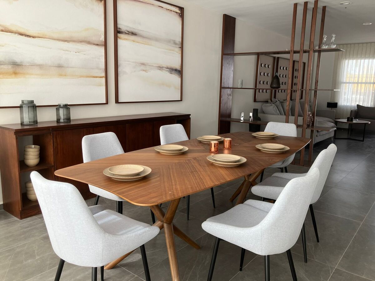 5 of 15: CASA MUESTRA