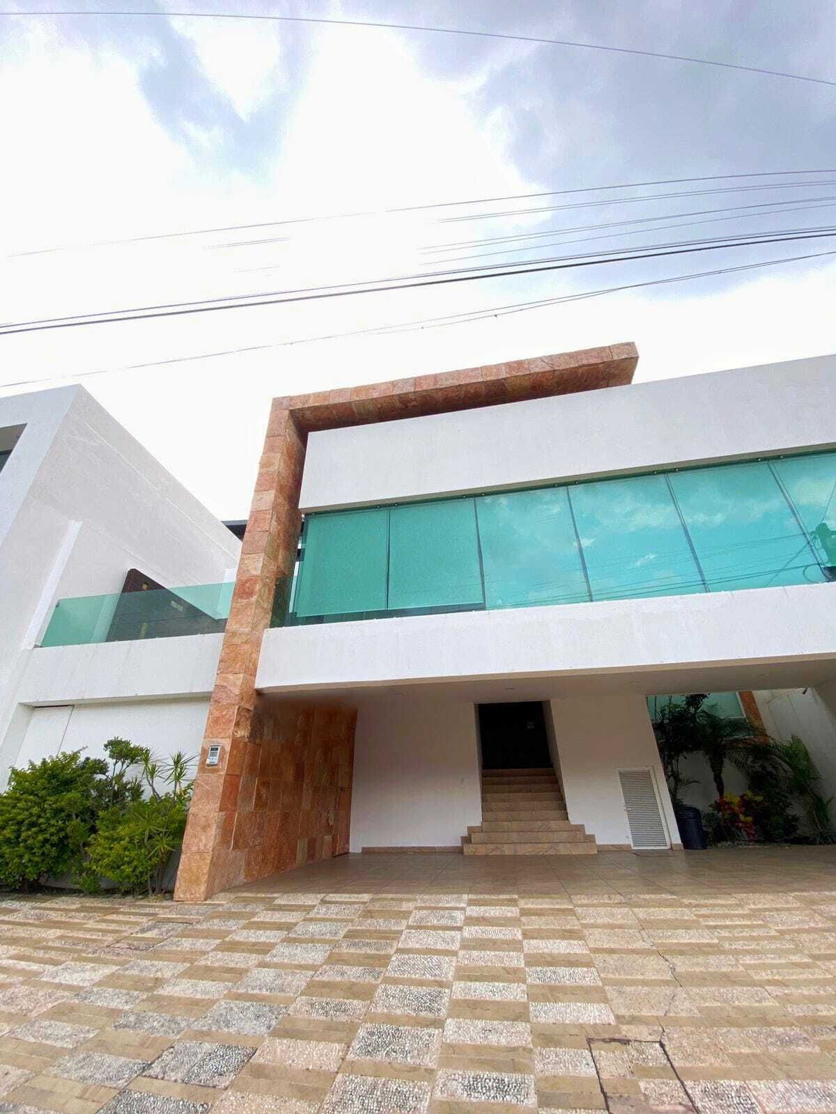 https://assets.easybroker.com/property_images/4529368/93399617/EB-QJ9368.jpeg?version=1753301412