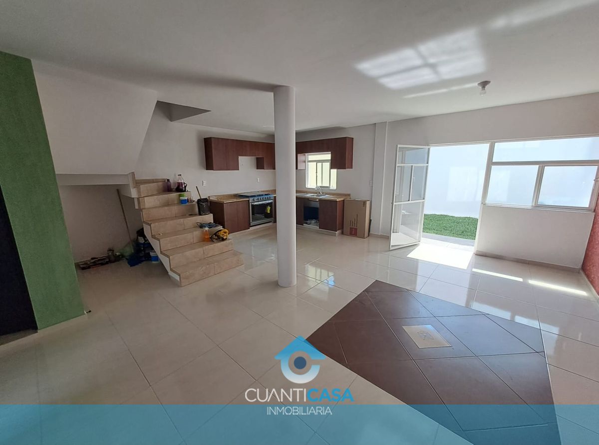 EN VENTA CASA, 4 RECÁMARAS, RICARDO FLORES MAGÓN, MORELIA. $2,190,000.