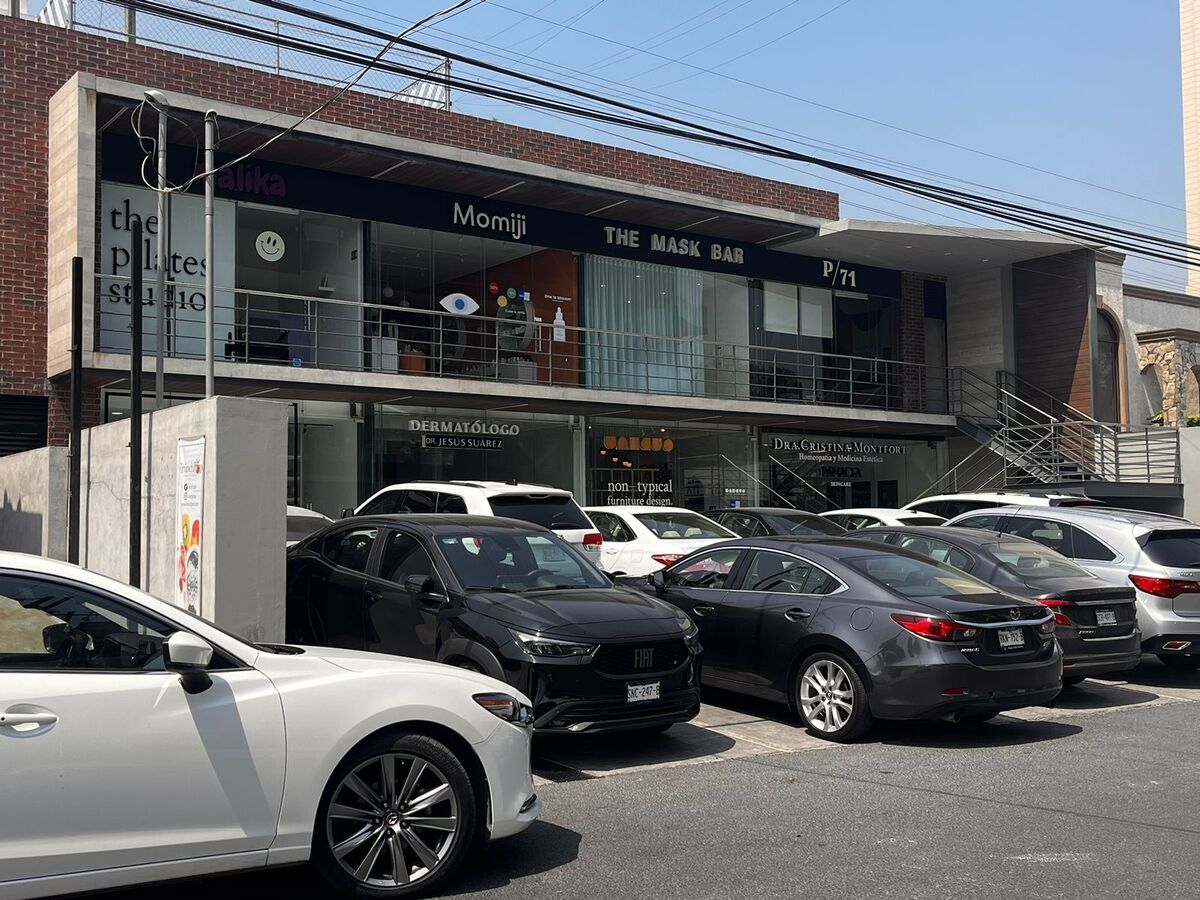 7 of 9: LOCAL COMERCIAL CENTRITO