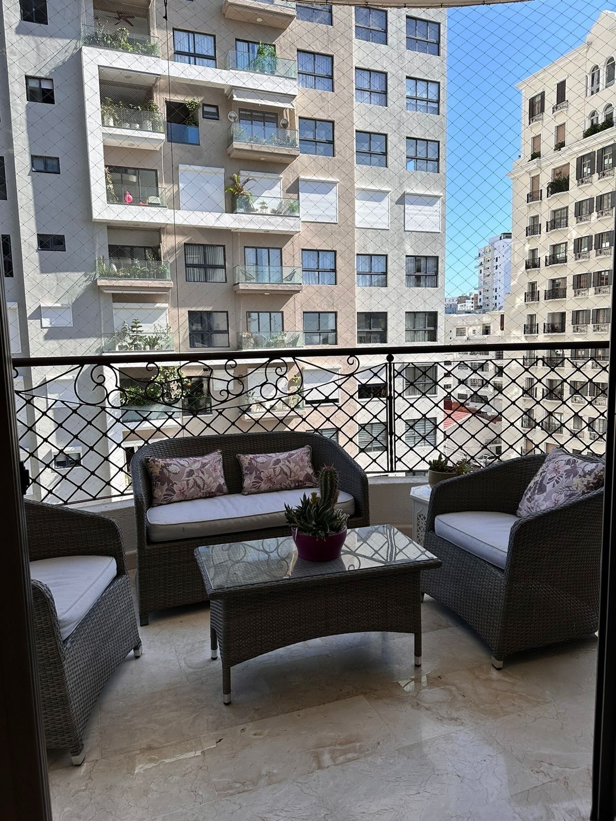 9 de 12