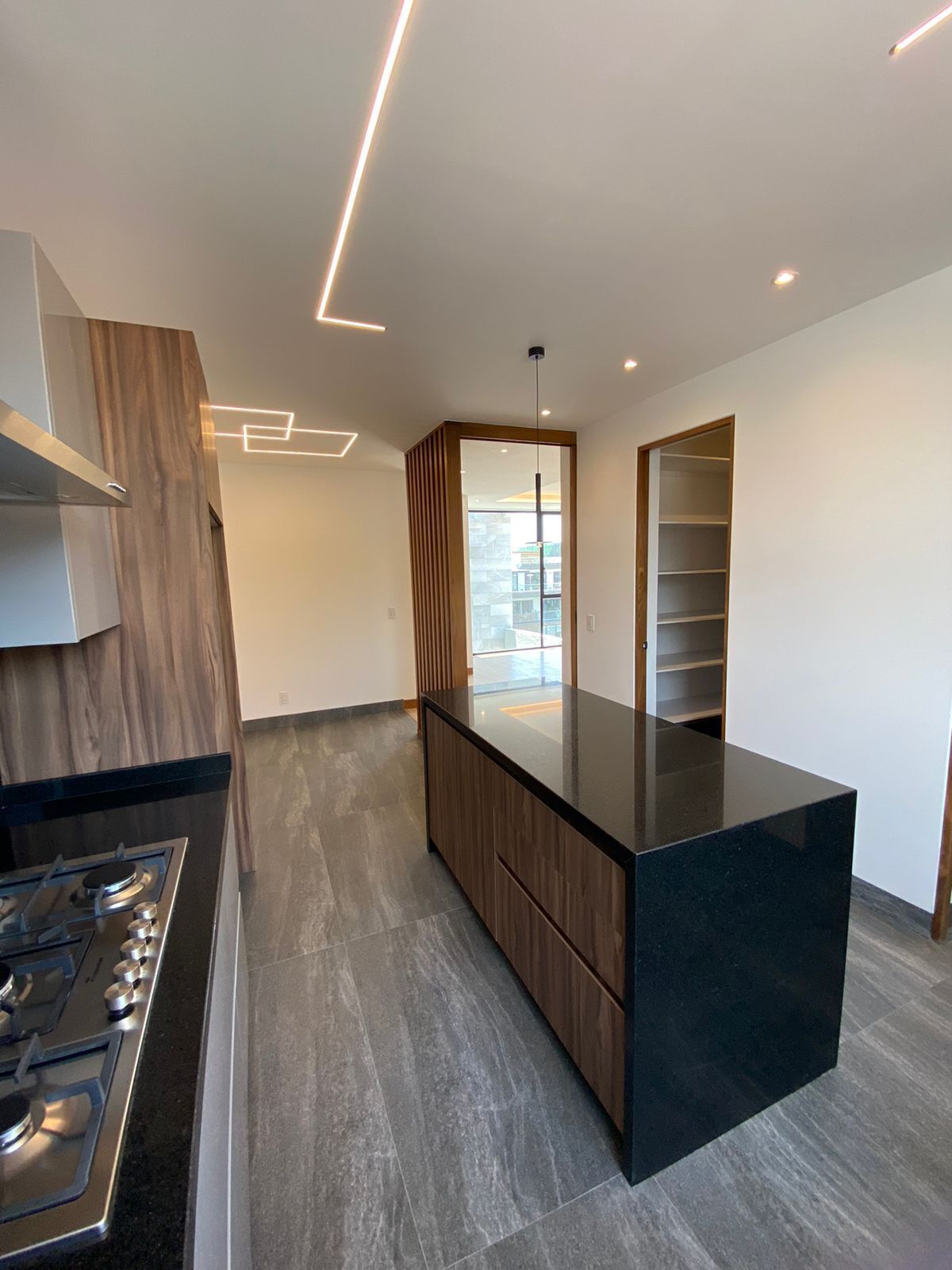 Departamento en Venta en Edgar Allan Poe con 3 Recámaras, 3 Baños y 337.35 Metros Cuadrados Departamento en Venta en Edgar Allan Poe con 3 Recámaras, 3 Baños y 337.35 Metros Cuadrados
