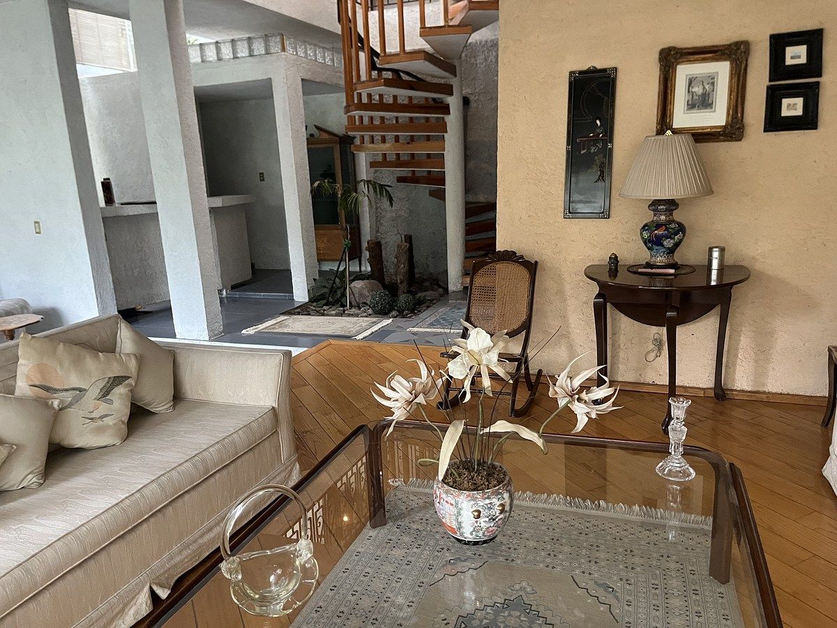 14 de 18: Sala de Juegos