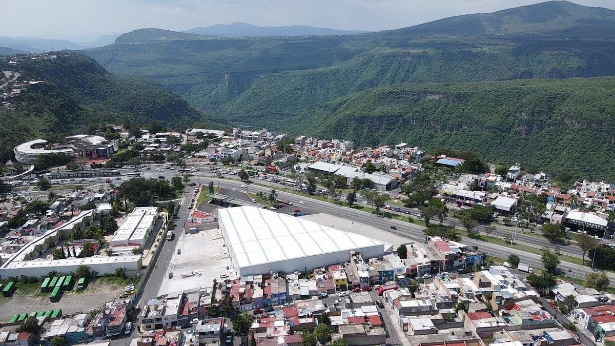 WAREHOUSE FOR RENT ON PERIFERICO NORTE, photo 1 of 5
