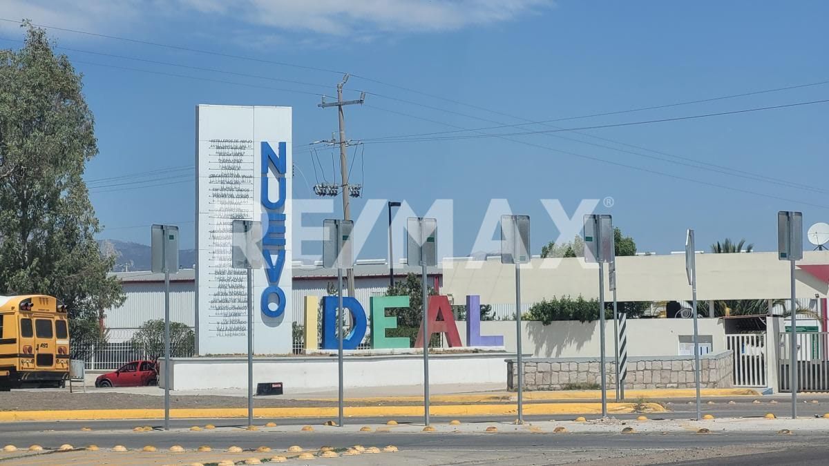 Terreno en Nuevo Ideal para uso Comercial Industrial o Habitacional