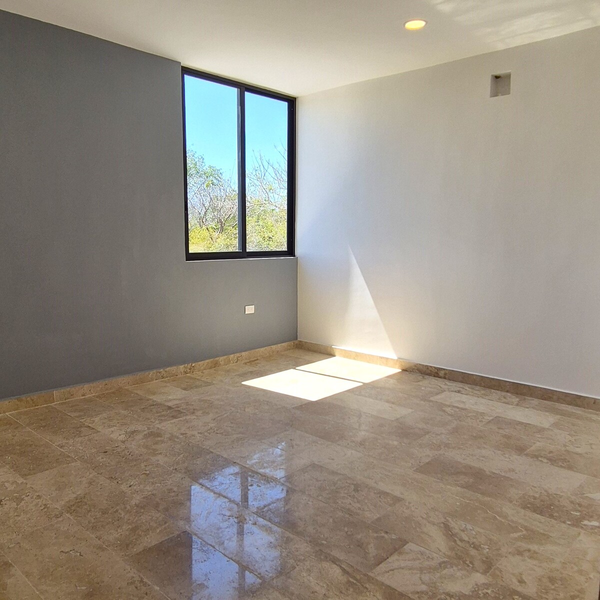 14 de 20: Segunda Habitación