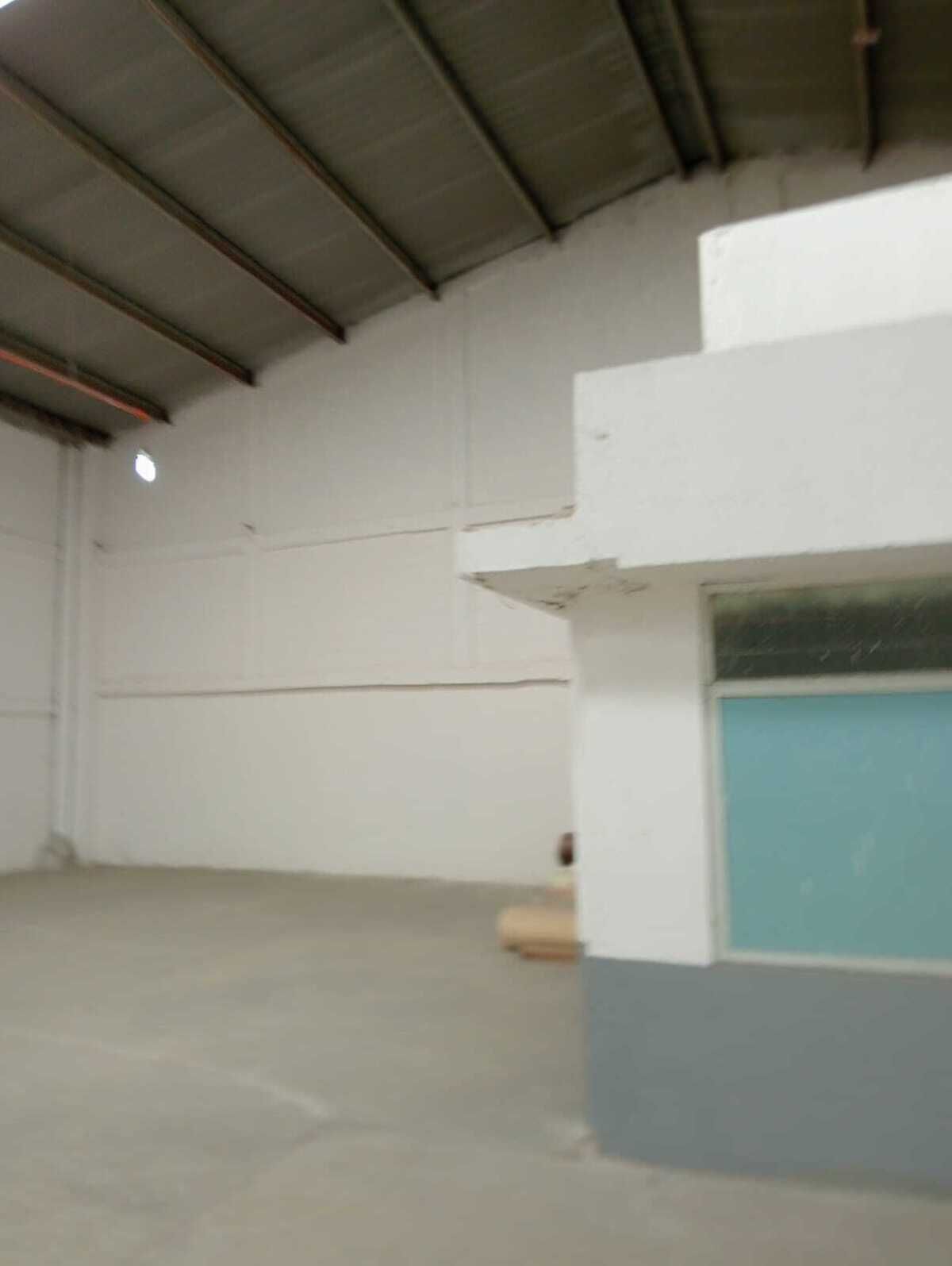 Amplia Bodega comercial en Tlalnepantla