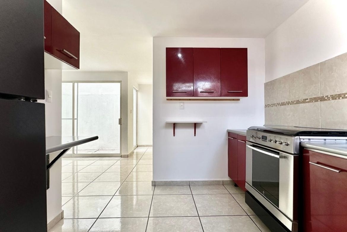 https://assets.easybroker.com/property_images/4541615/90907365/EB-QL1615.jpeg?version=1748561250