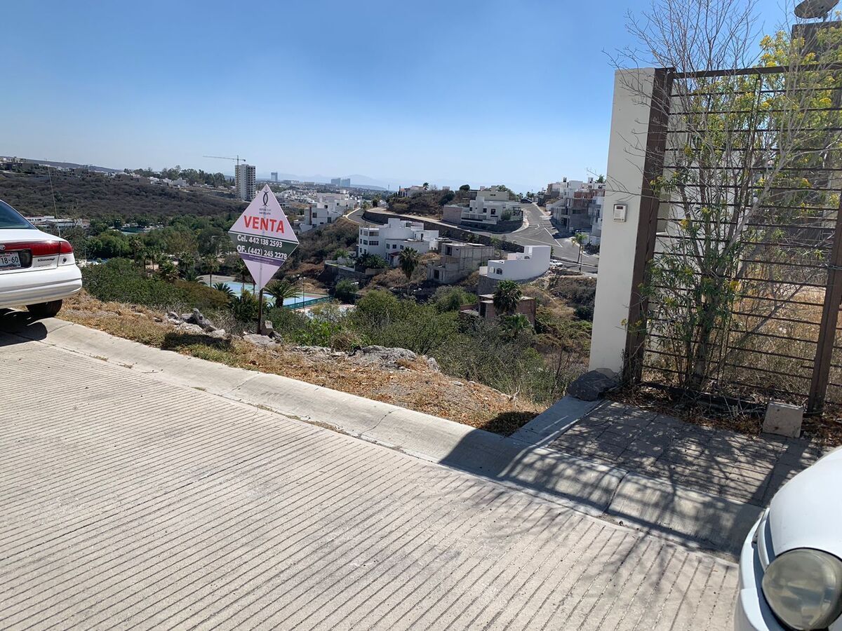 Venta Terreno, 300 m2 Real de Juriquilla, Querétaro