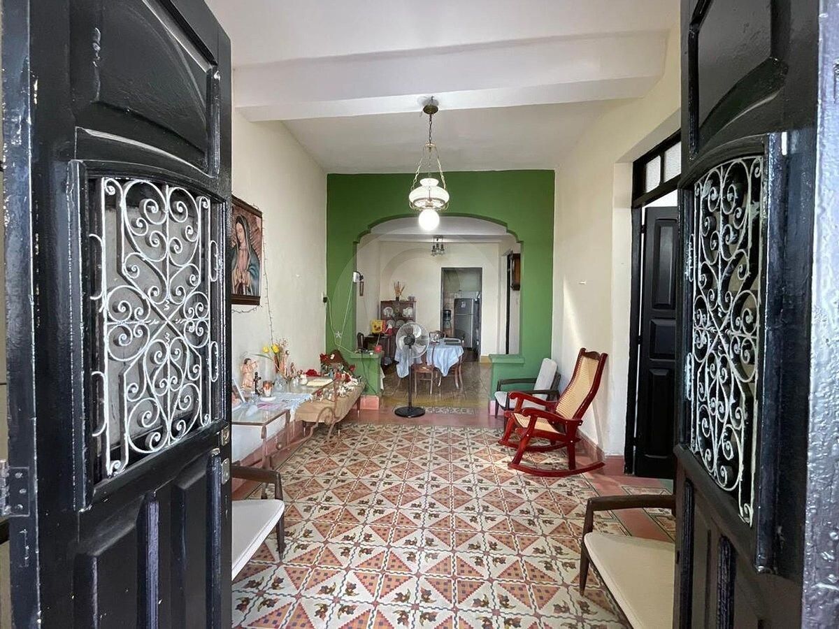 Venta de casa de una planta con piscina en el Centro de Mérida - foto 5