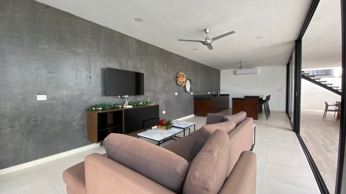 3 de 10: Sala de reuniones con wifi