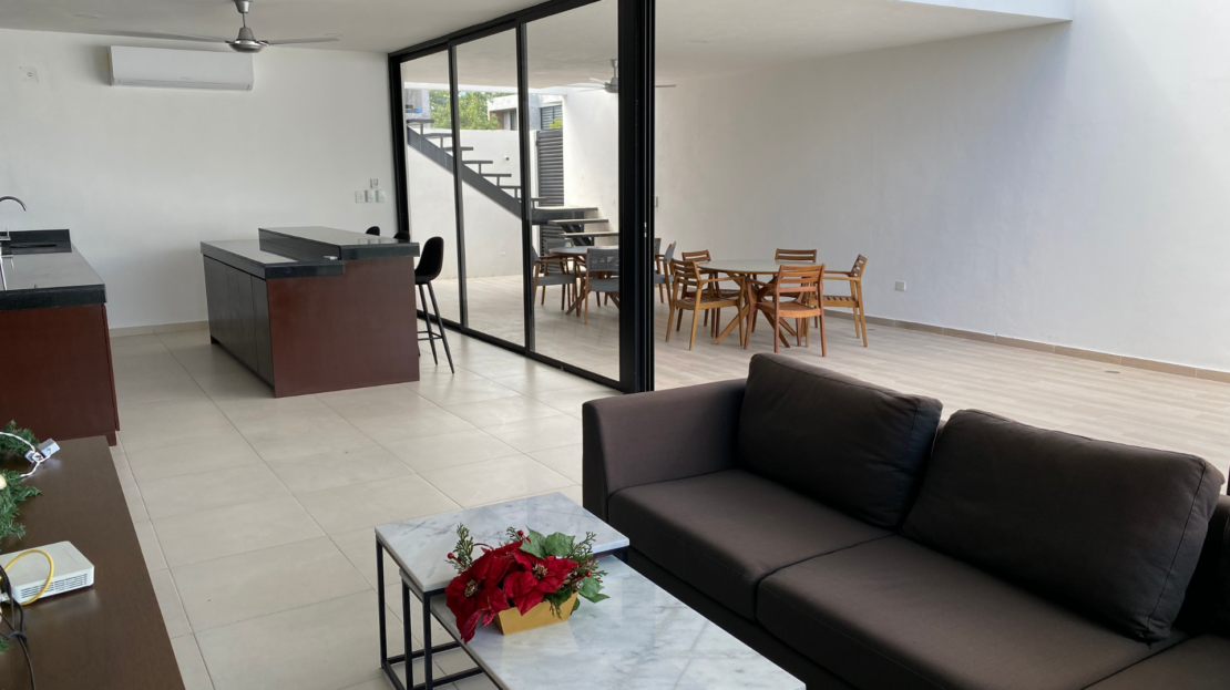 5 de 10: Sala de reuniones con wifi y TV