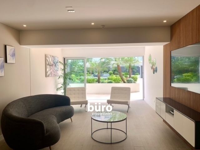 15 de 23: Sala de reuniones