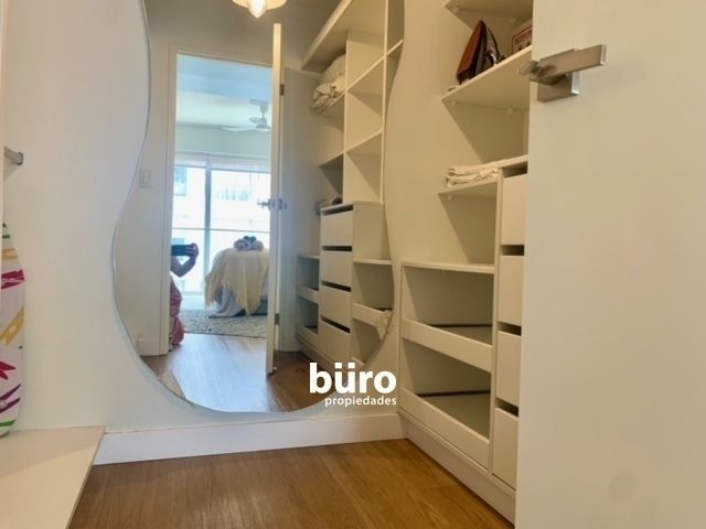 11 de 23: Walking closet