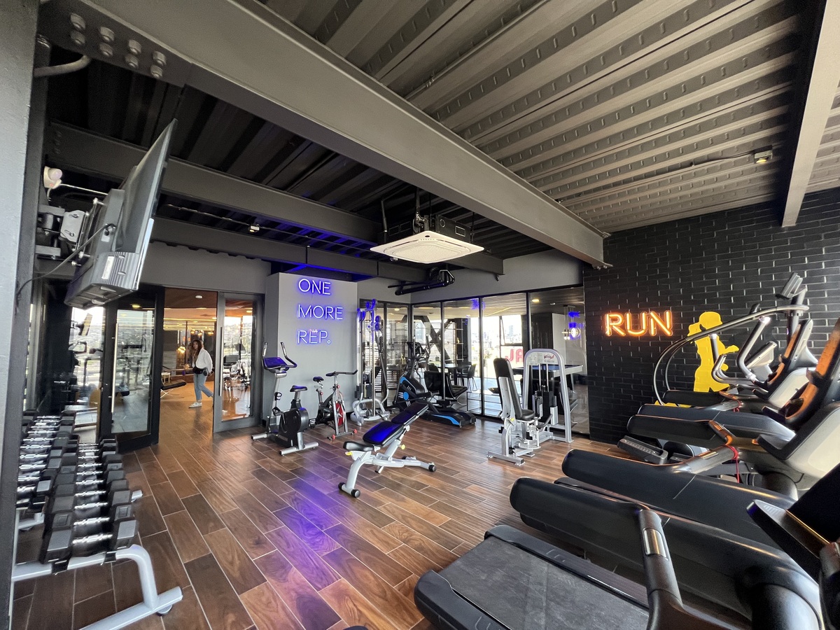 5 of 20: Gimnasio totalmente equipado