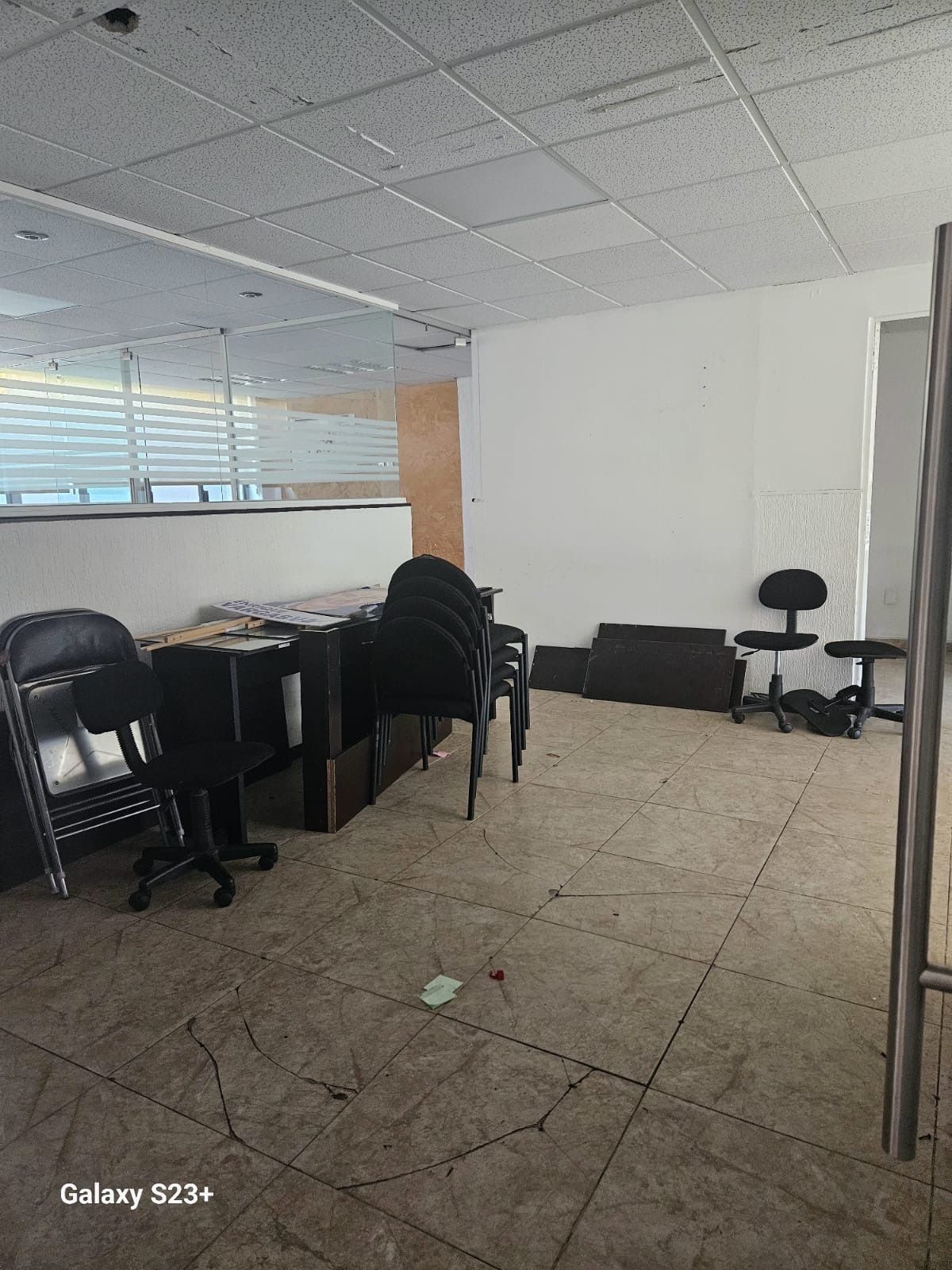 Excelente oficina en renta!