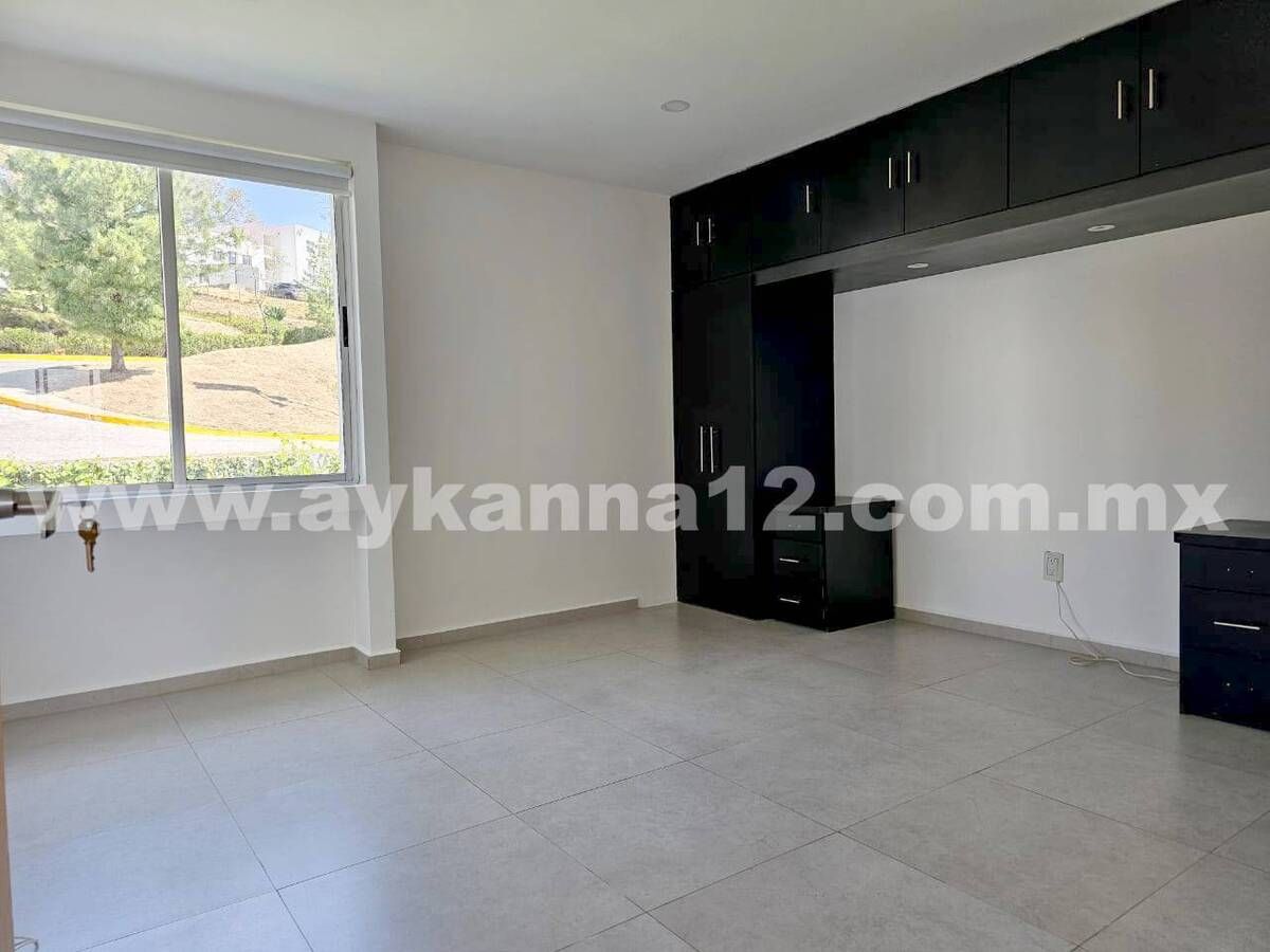 11 de 20: Recámara secundaria 2