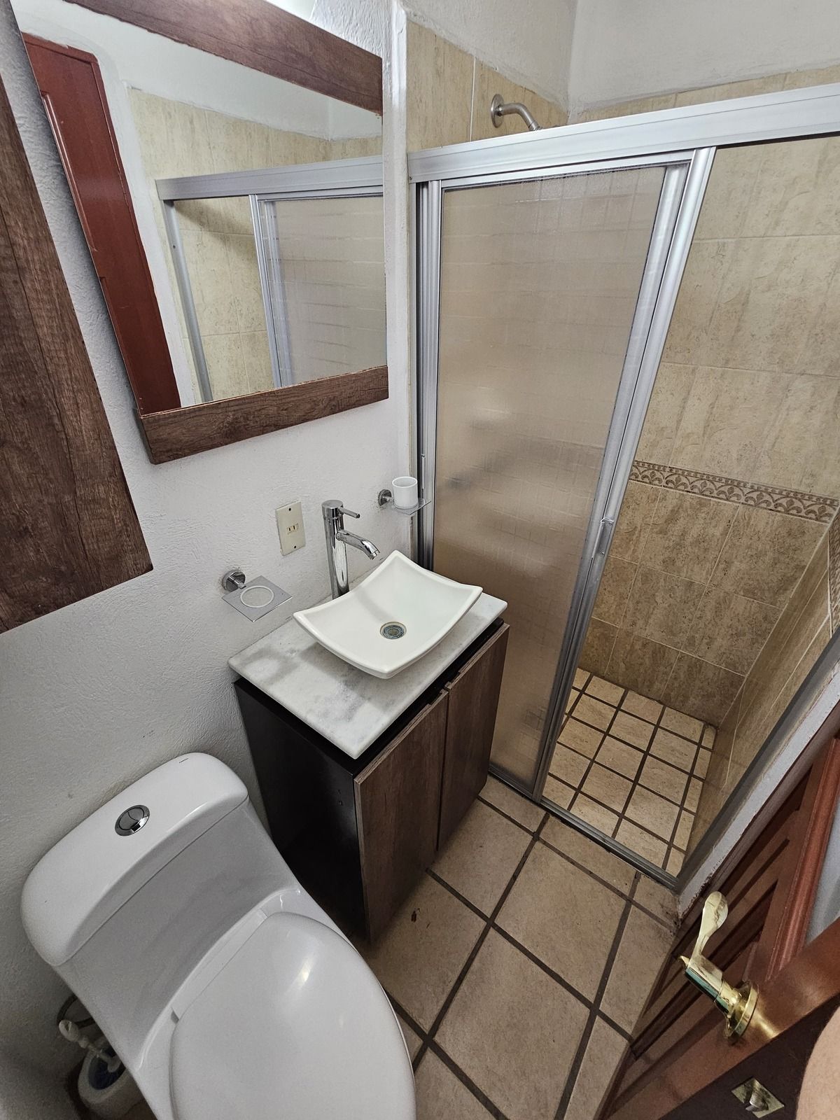 Baño completo en PB, foto 9 de 22