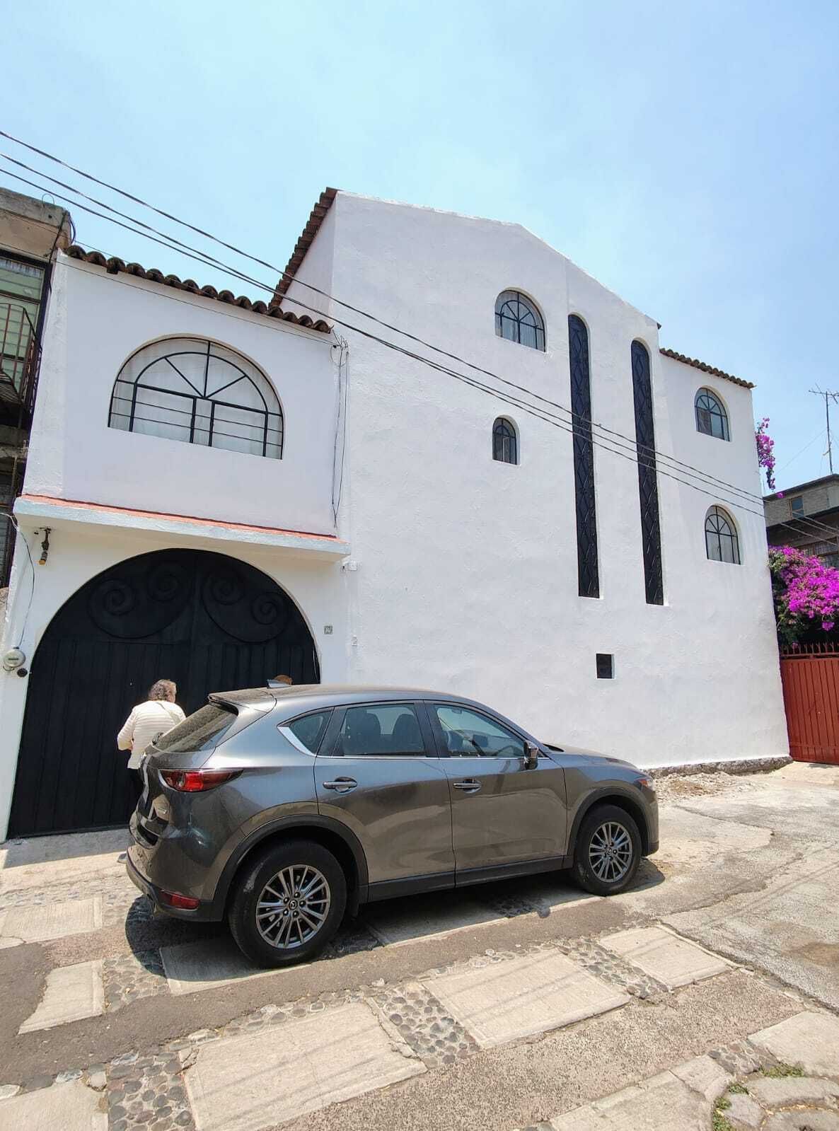 3 de 25: Fachada principal